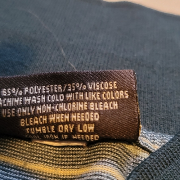 Button-Up Polo - Picture 4 of 4